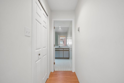 8511 Ash Street, Richmond, BC - Indoor Photo Showing Other Room