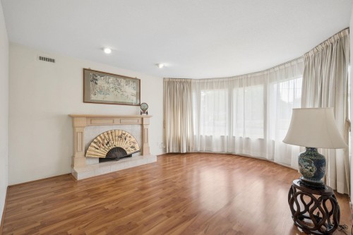 8511 Ash Street, Richmond, BC - Indoor