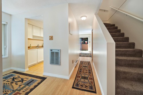 4384 Garden Grove Drive, Burnaby, BC 