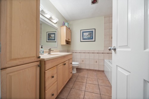 4384 Garden Grove Drive, Burnaby, BC 