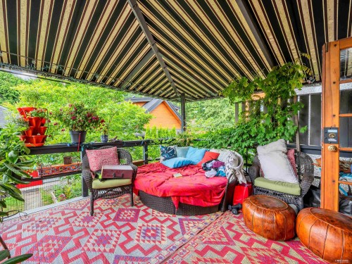 3174 10Th Avenue W, Vancouver, BC - Outdoor With Deck Patio Veranda With Exterior
