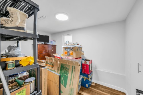 3174 10Th Avenue W, Vancouver, BC - Indoor Photo Showing Other Room