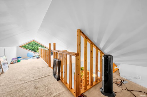 3174 10Th Avenue W, Vancouver, BC - Indoor Photo Showing Other Room