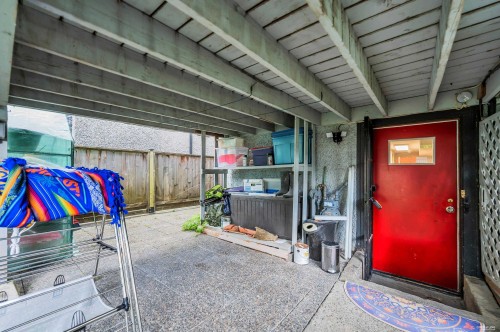 3174 10Th Avenue W, Vancouver, BC - 
