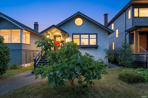 3174 10Th Avenue W, Vancouver, BC - Outdoor
