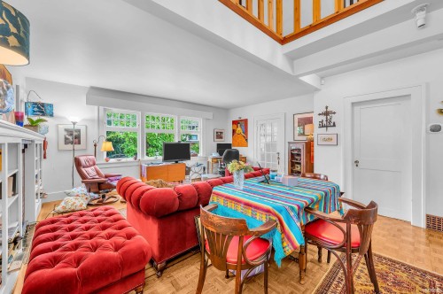 3174 10Th Avenue W, Vancouver, BC - Indoor