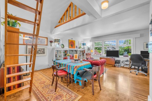 3174 10Th Avenue W, Vancouver, BC - Indoor