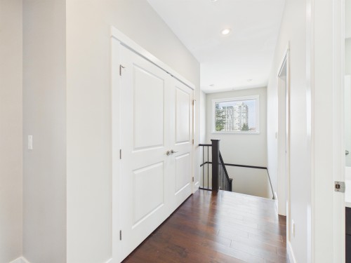 638 Austin Avenue, Coquitlam, BC - Indoor Photo Showing Other Room