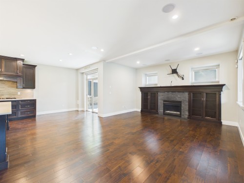 638 Austin Avenue, Coquitlam, BC - Indoor With Fireplace