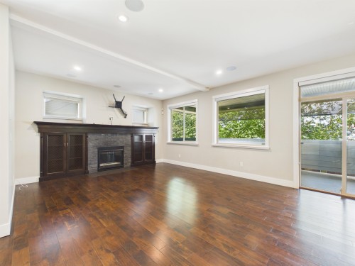 638 Austin Avenue, Coquitlam, BC - Indoor With Fireplace