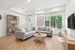 6-237 Ridgeway Avenue  North Vancouver, BC V7L 0H6