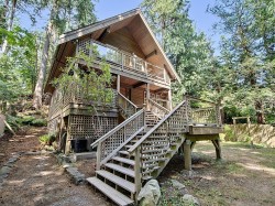1099 Miller Road Bowen Island, BC V0N 1G1