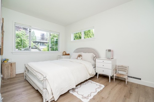 2784 Crescentview Drive, North Vancouver, BC 