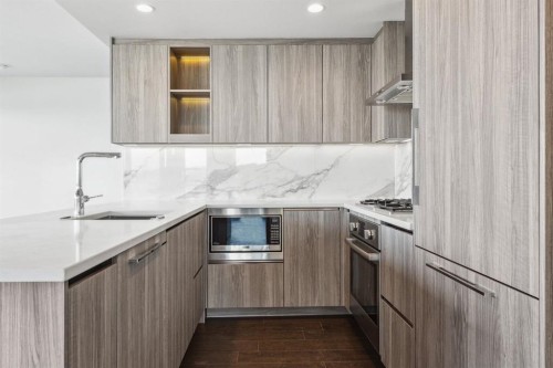 500X-4880 Lougheed Highway, Burnaby, BC 