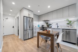 303-3038 St George Street  Port Moody, BC V3H 0L3