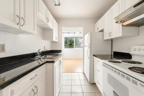 210-1420 8Th Avenue E, Vancouver, BC 