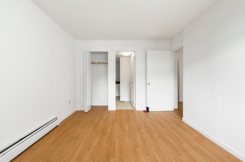 210-1420 8Th Avenue E, Vancouver, BC 