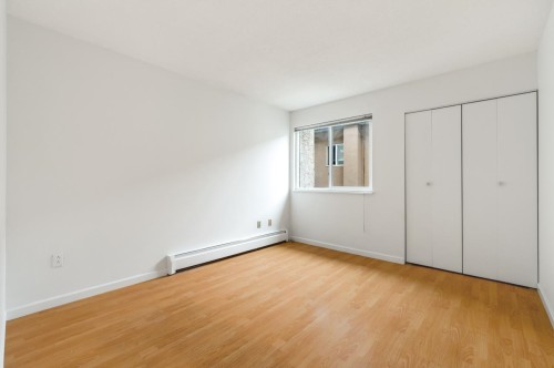 210-1420 8Th Avenue E, Vancouver, BC 