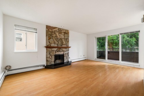 210-1420 8Th Avenue E, Vancouver, BC 