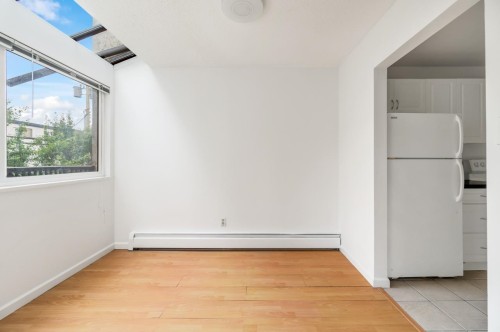 210-1420 8Th Avenue E, Vancouver, BC 
