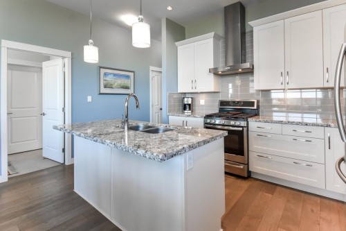 409-4977 Springs Boulevard, Delta, BC 