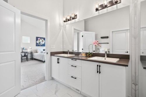 11328 230 Street, Maple Ridge, BC - Indoor Photo Showing Bathroom