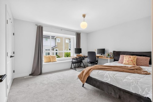 11328 230 Street, Maple Ridge, BC - Indoor Photo Showing Bedroom