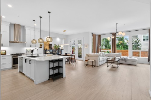 11328 230 Street, Maple Ridge, BC - Outdoor