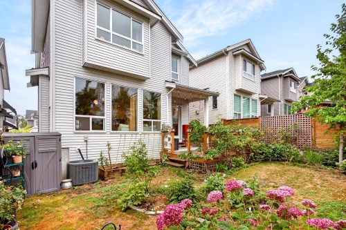 11328 230 Street, Maple Ridge, BC - Outdoor