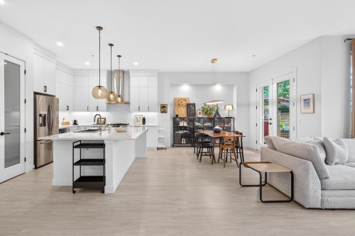 11328 230 Street, Maple Ridge, BC - Indoor
