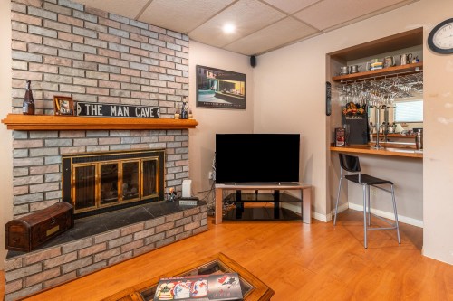 1252 Victoria Drive, Port Coquitlam, BC 