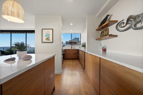 701-140 Keith Road E, North Vancouver, BC 