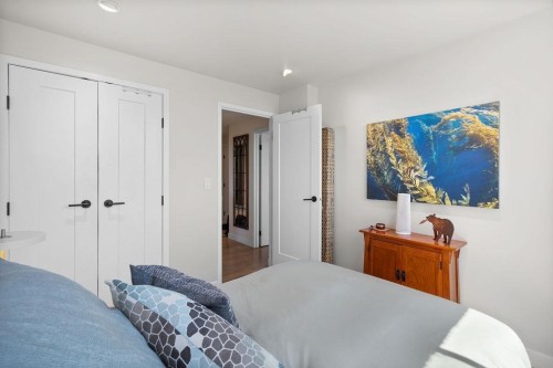 701-140 Keith Road E, North Vancouver, BC 