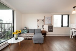 1104-1330 Harwood Street  Vancouver, BC V6E 1S8