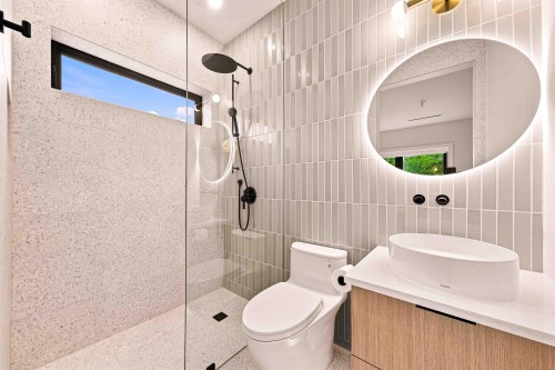 6408 Vine Street, Vancouver, BC 