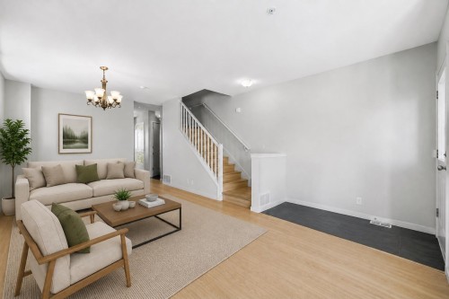 3265 Clermont Mews, Vancouver, BC 