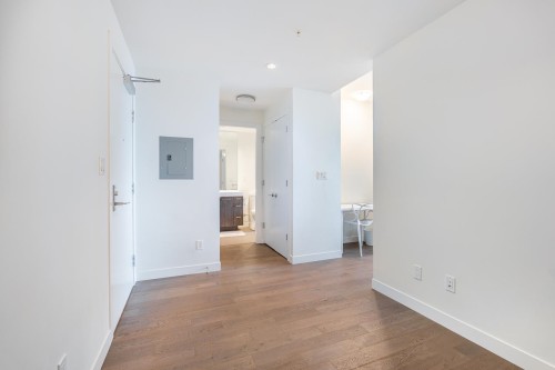 1006-9060 University Crescent, Burnaby, BC 
