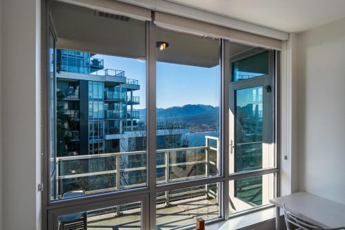 1006-9060 University Crescent, Burnaby, BC 