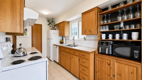 3578 15Th Avenue W, Vancouver, BC 