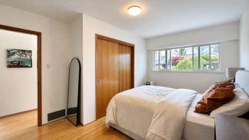 3578 15Th Avenue W, Vancouver, BC 