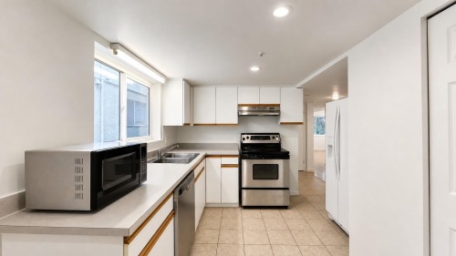 3578 15Th Avenue W, Vancouver, BC 