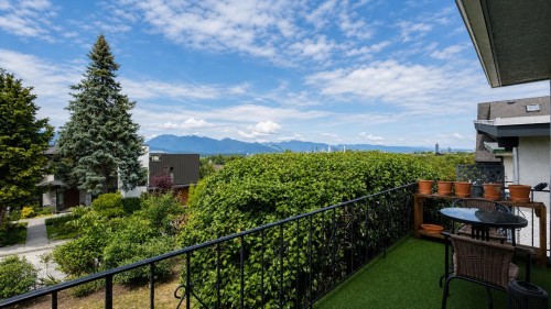 3578 15Th Avenue W, Vancouver, BC 