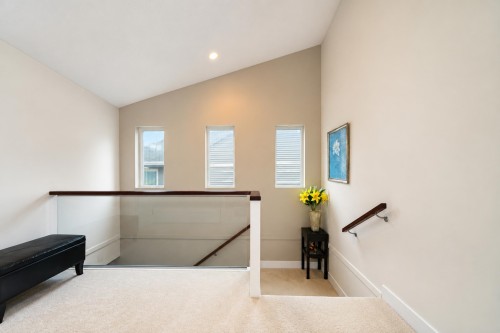 10499 Mceachern Street, Maple Ridge, BC - Indoor Photo Showing Other Room