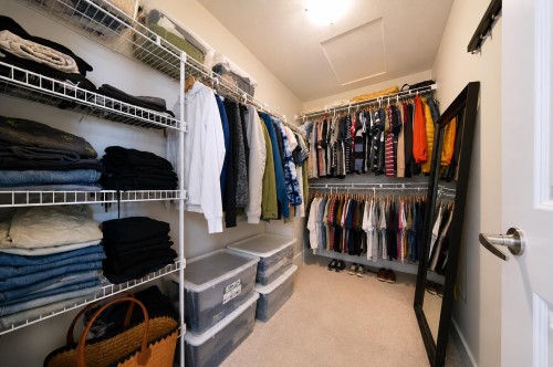 10499 Mceachern Street, Maple Ridge, BC - Indoor With Storage