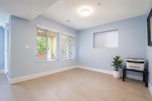 10499 Mceachern Street, Maple Ridge, BC - Indoor Photo Showing Other Room