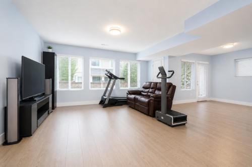 10499 Mceachern Street, Maple Ridge, BC - Indoor