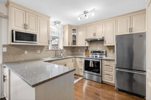 22700 Balabanian Circle, Maple Ridge, BC 