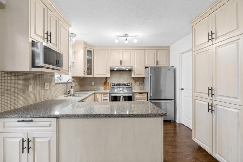 22700 Balabanian Circle, Maple Ridge, BC 