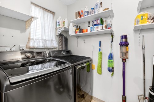 22700 Balabanian Circle, Maple Ridge, BC 