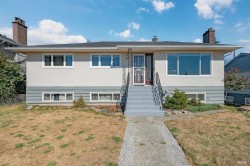 6407 Clinton Street Burnaby, BC V5E 1A3